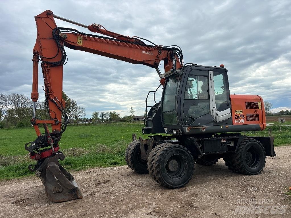 Hitachi ZX 140 W T-3 Kolová rýpadla