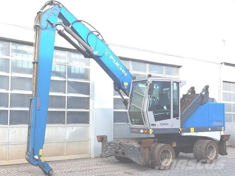 Fuchs MHL 320 F Stroje pro manipulaci s odpadem