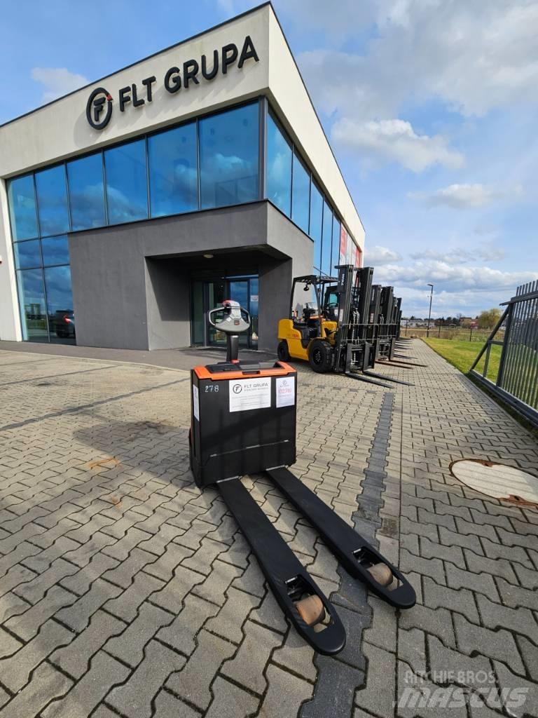 BT LWE140 Ručně vedené vysokozdvižné vozíky