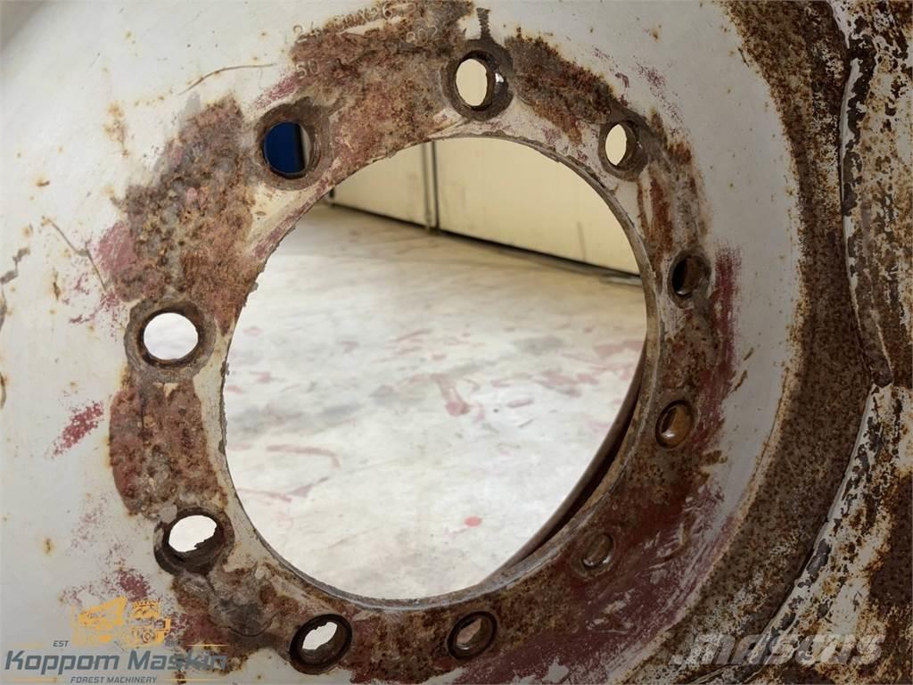 Valmet 890 24x26,5 Pneumatiky, kola a ráfky