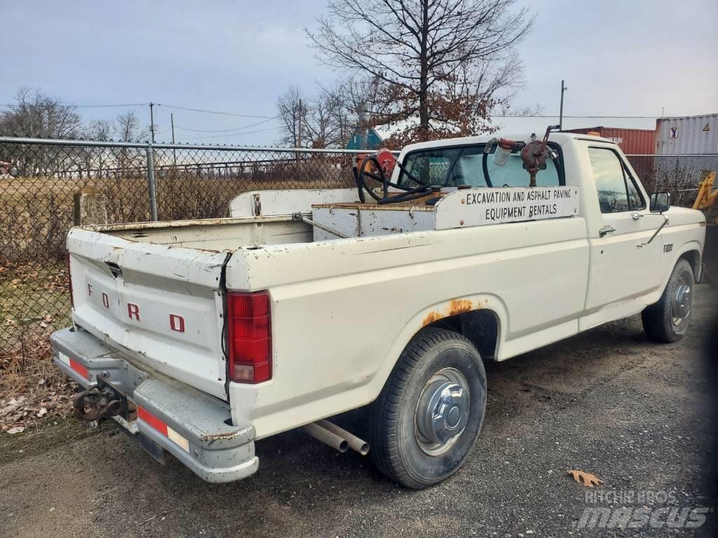Ford F 250 Komunální / Multi-užitková vozidla