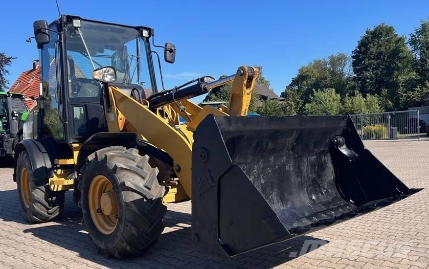 CAT 908M Radlader Kolové nakladače