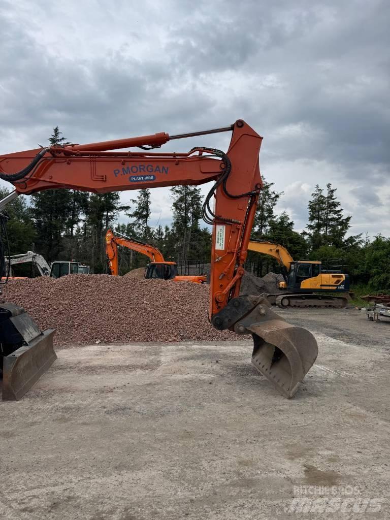Hitachi ZW 180 Kolová rýpadla
