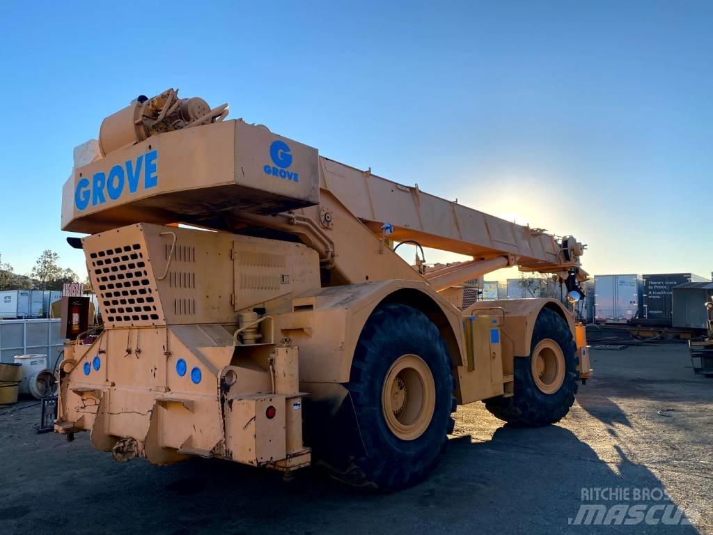Grove RT 740 Jeřáby pro těžký terén