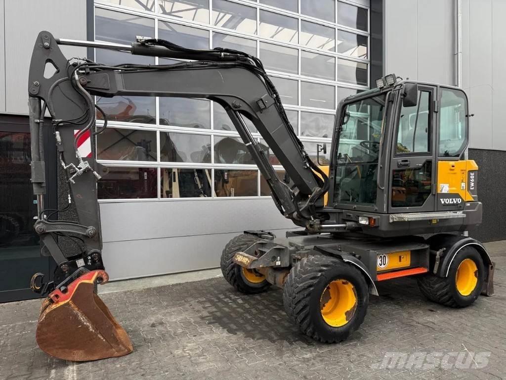 Volvo EW60E | A/C Midi rýpadla 7t - 12t