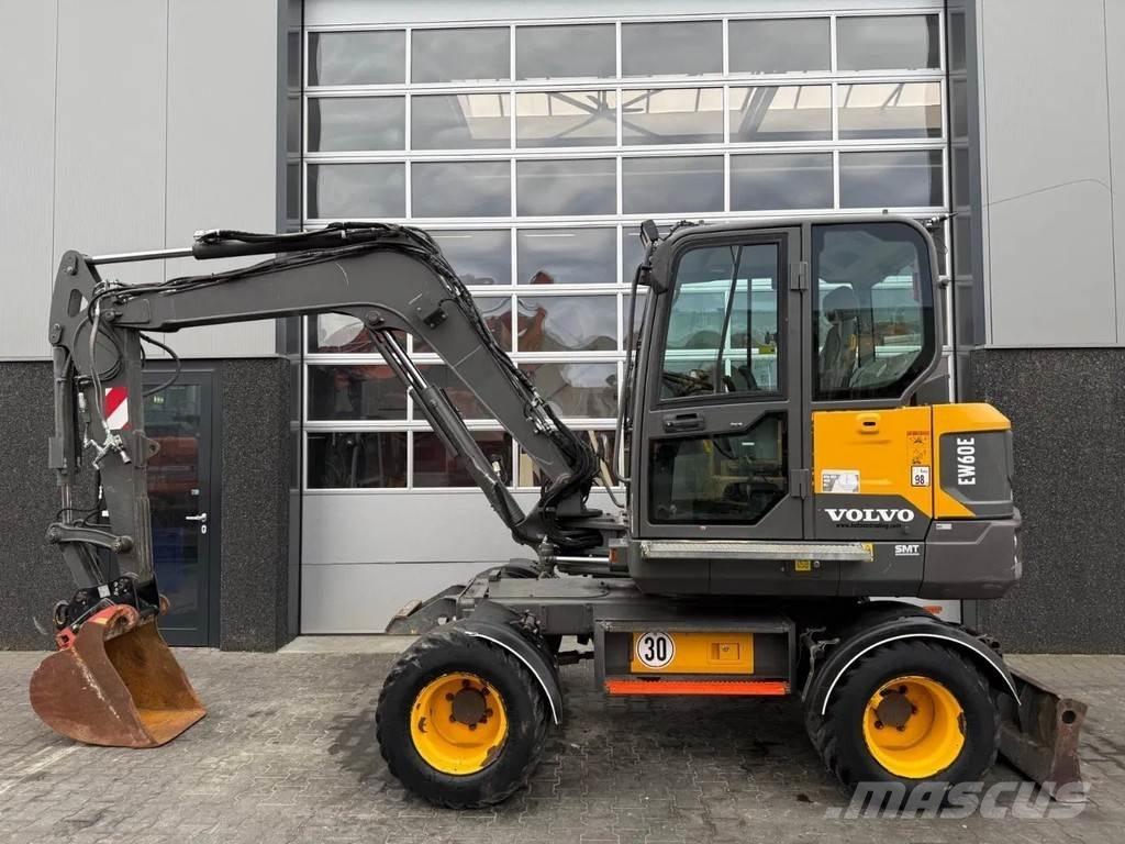 Volvo EW60E | A/C Midi rýpadla 7t - 12t