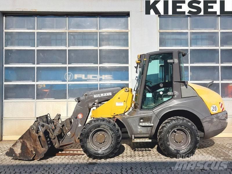 Ahlmann AS 900 Kolové nakladače