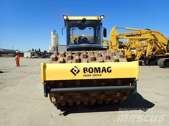 Bomag BW211PDH-5 Tahačové válce