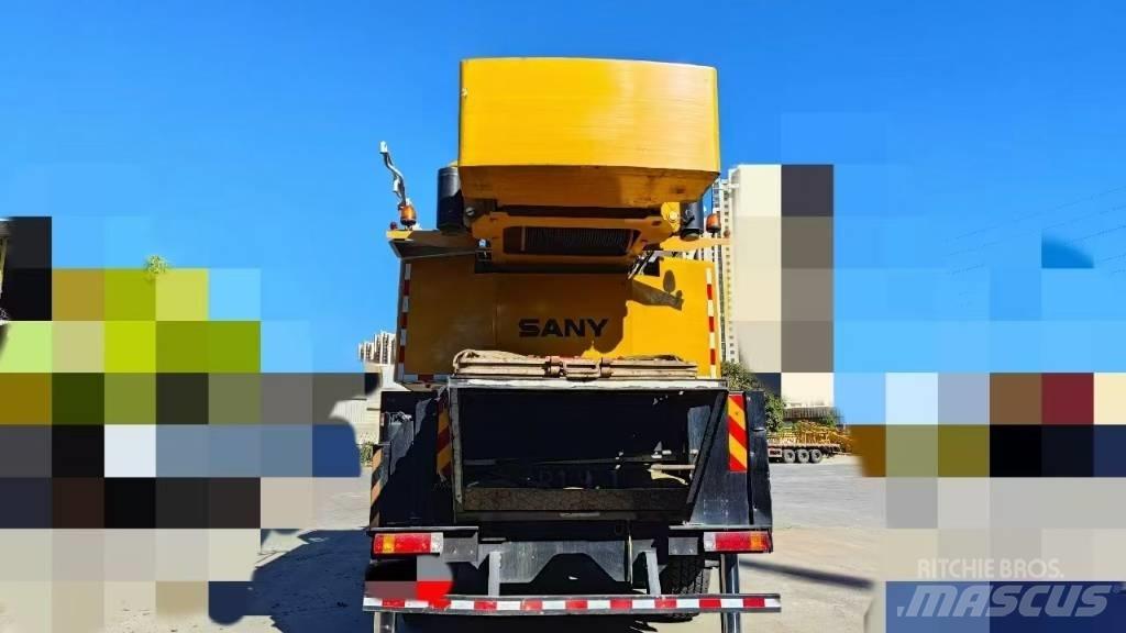 Sany SAC2000C8 Univerzální terénní jeřáby