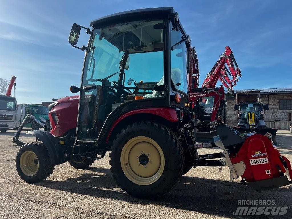 Yanmar SA424V-Q Kompaktní traktory