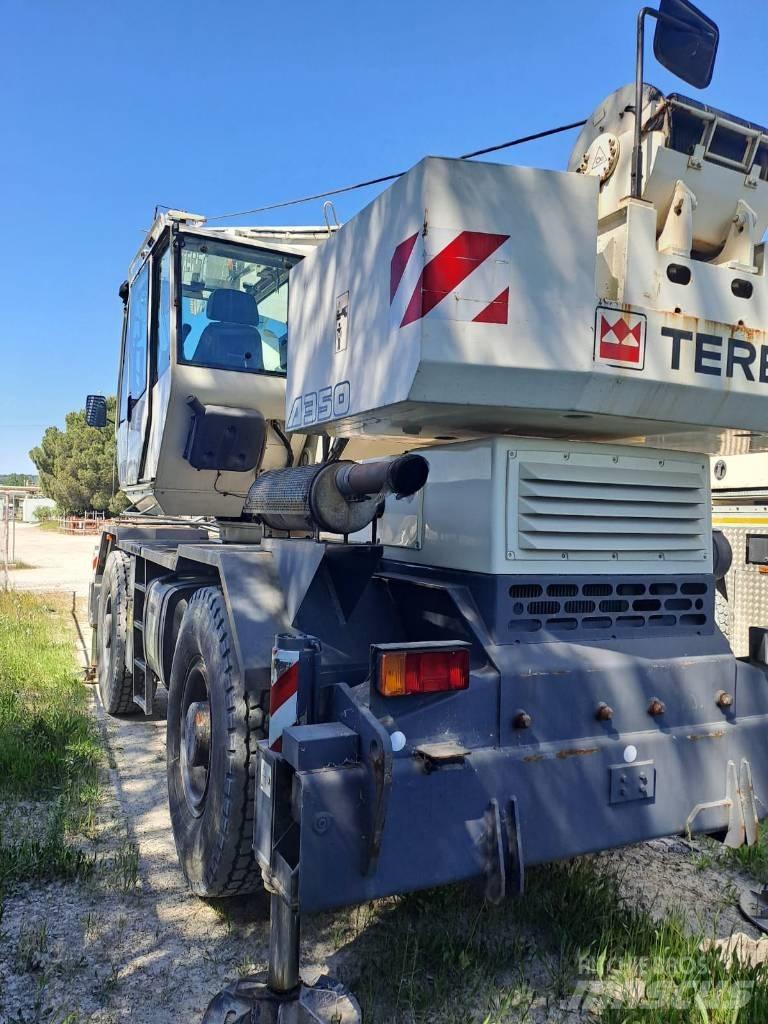 Terex A 350 Jeřáby pro těžký terén