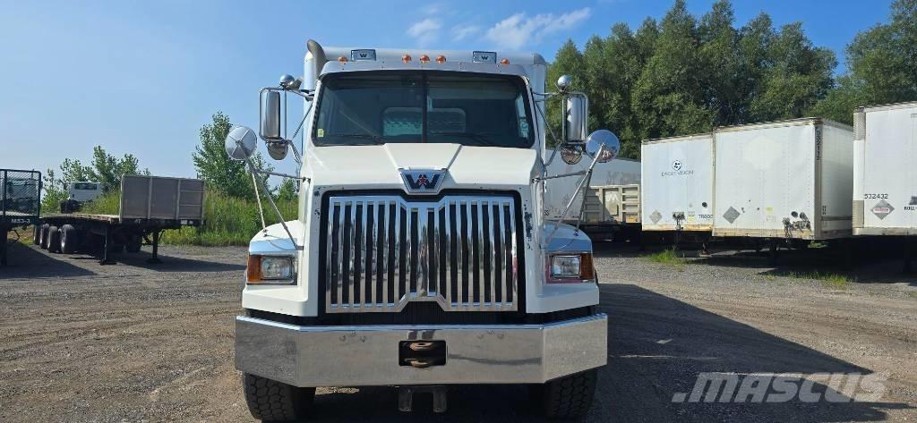 Western Star 4700 SB Tahače