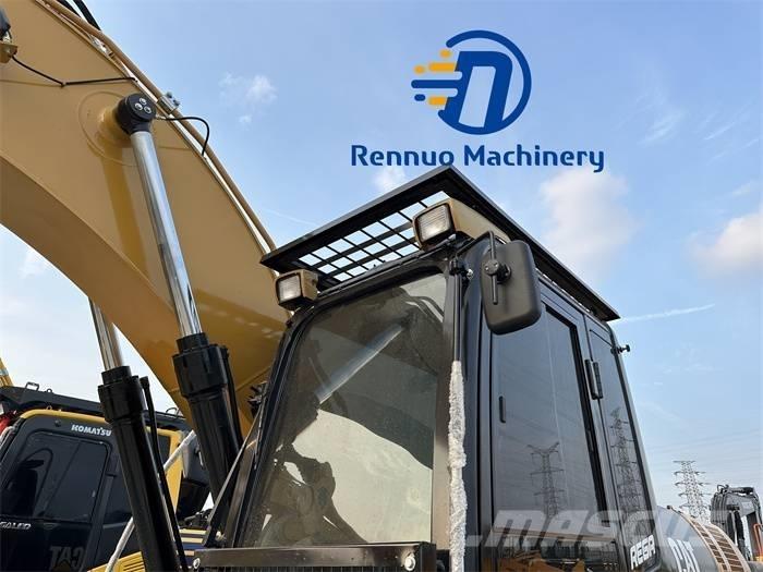CAT 320 D2L Pásová rýpadla