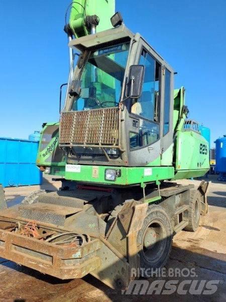Sennebogen 825 Stroje pro manipulaci s odpadem