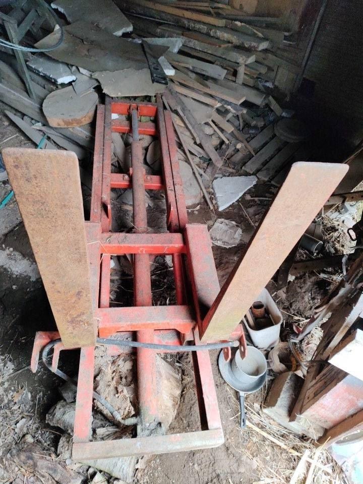 Huhki Lavanostin Další nakladače, rypadla a příslušenství