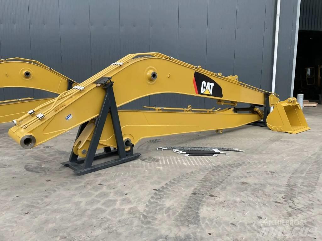 CAT 323D 18m Set Hloubkové lopaty