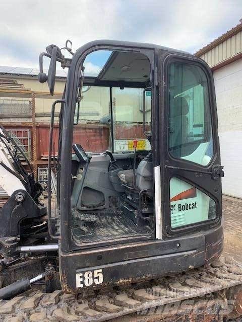 Bobcat E 85 Midi rýpadla 7t - 12t