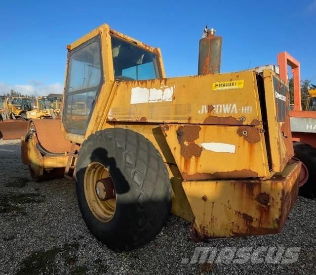 Komatsu JV110WA-HD Tahačové válce