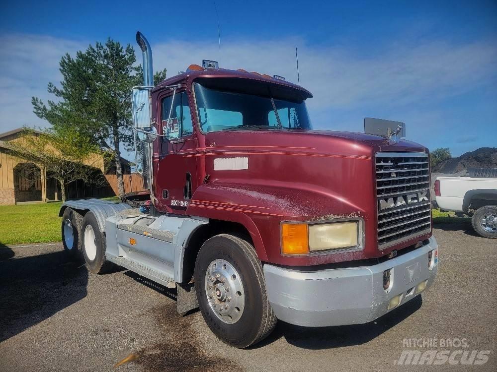 Mack CH613 Tahače
