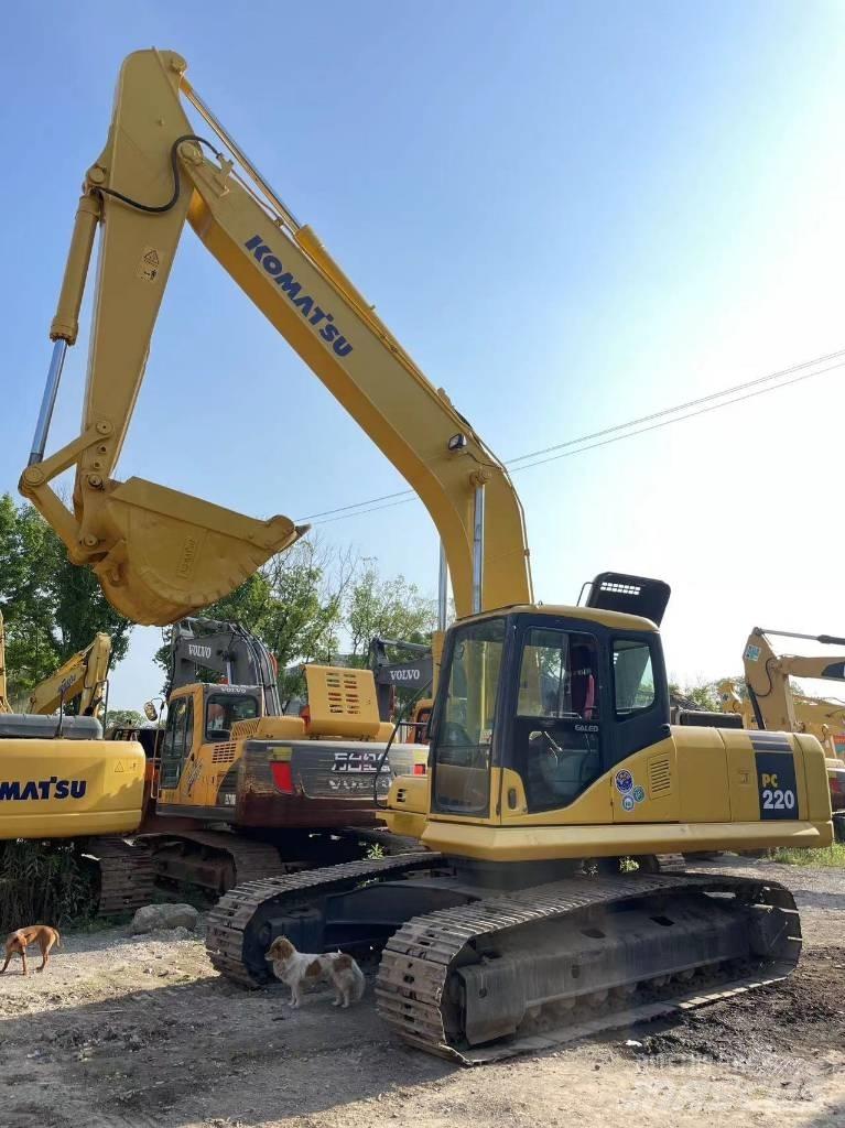 Komatsu PC 220-7 Pásová rýpadla