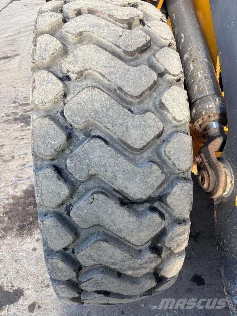 Volvo L 90 H Kolové nakladače