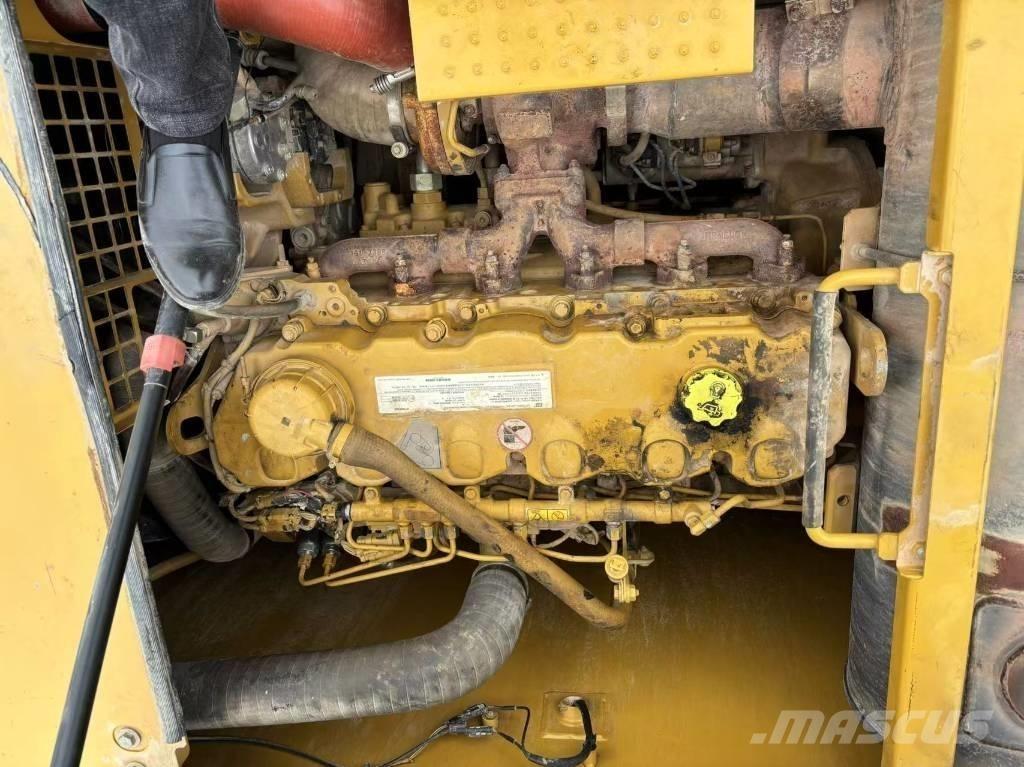 CAT 336 Midi rýpadla 7t - 12t