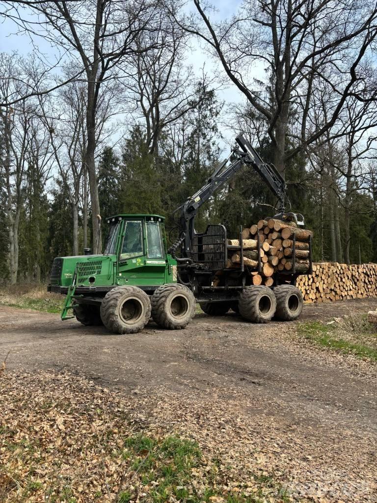 John Deere 1110 D Vyvážecí traktory