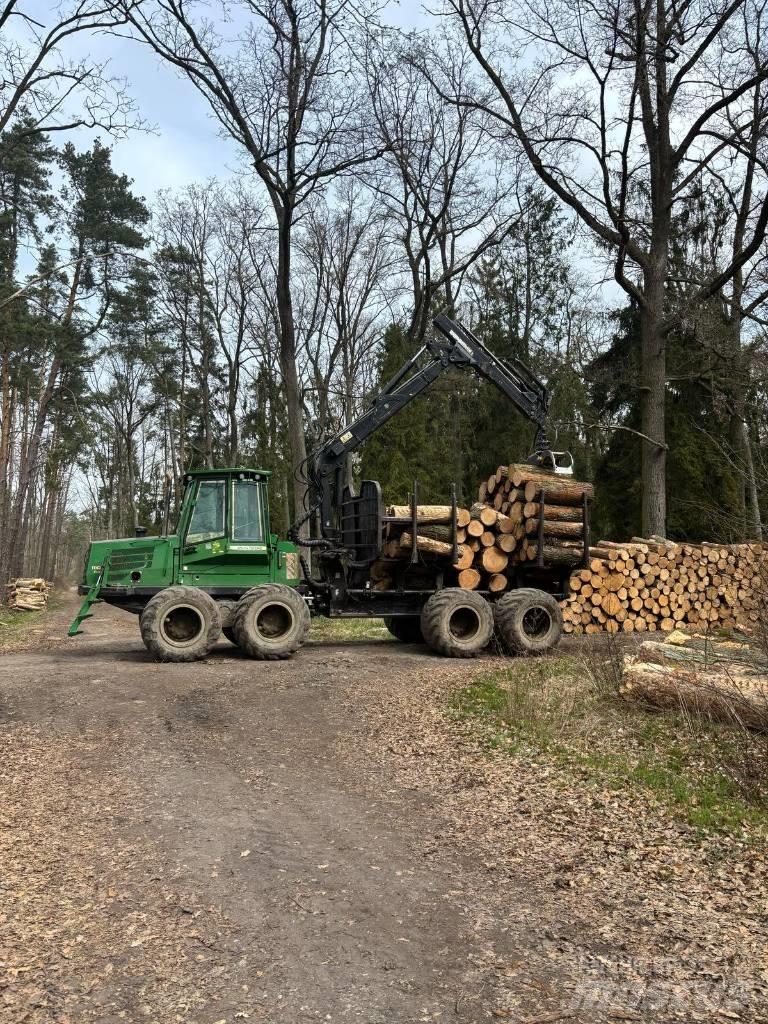 John Deere 1110 D Vyvážecí traktory