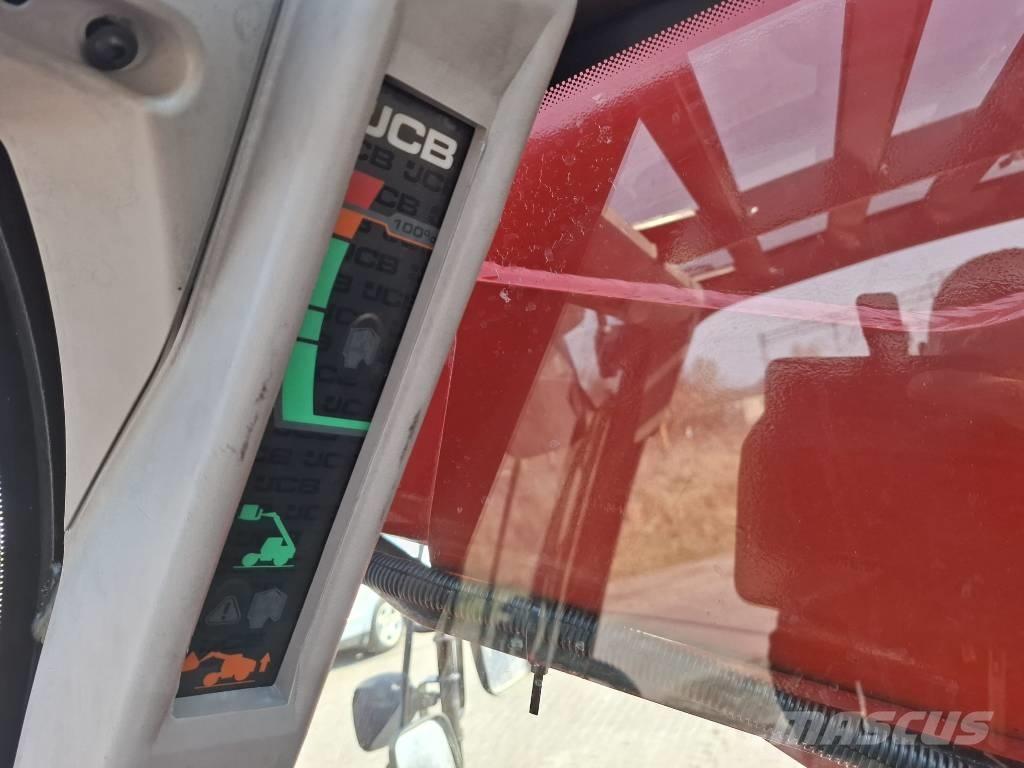 JCB 540-180 Teleskopické kolové nakladače