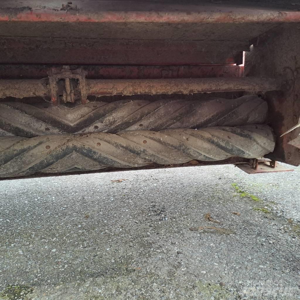 Kuhn FC300RG Kondicionér žacího stroje