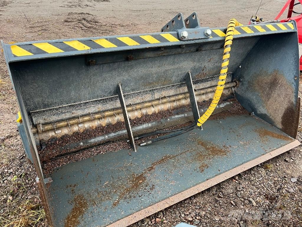 Stark HK1000 Sypače písku a soli