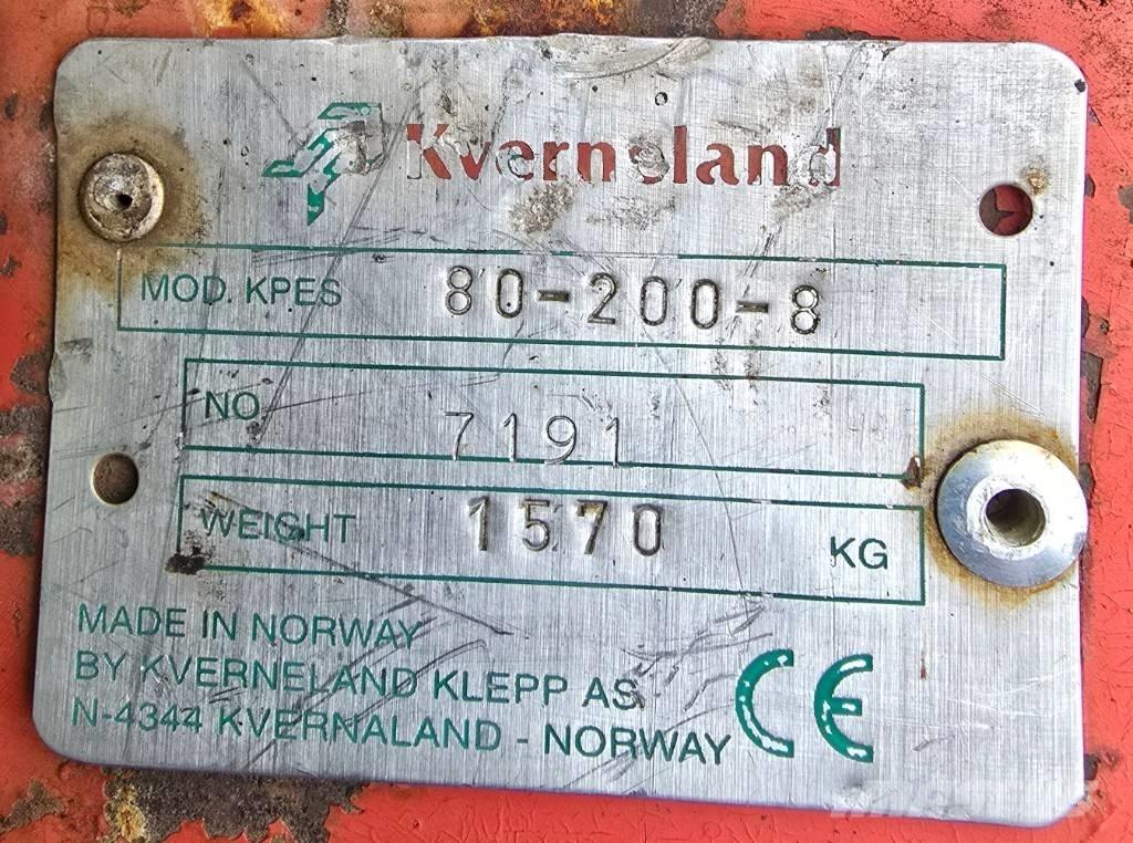 Kverneland ES80 Oboustranné pluhy