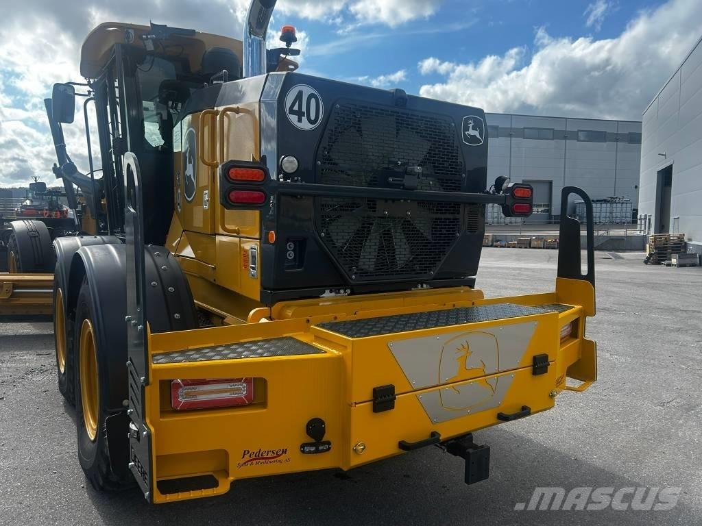 John Deere 672 GP Grejdry