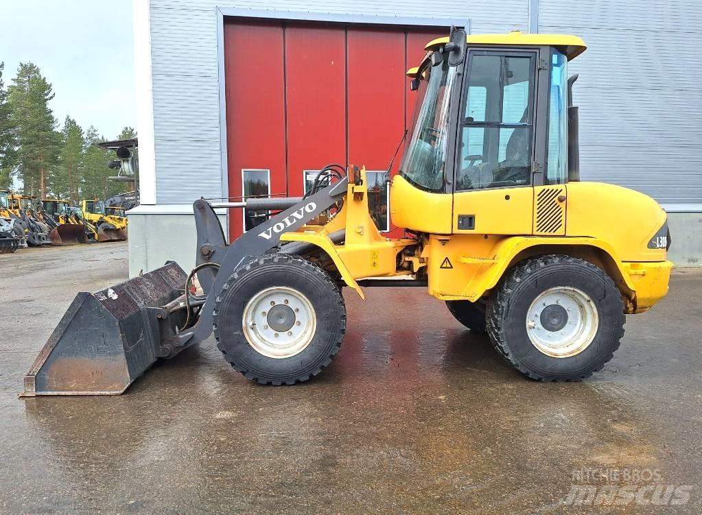 Volvo L30B AURALLA Kolové nakladače