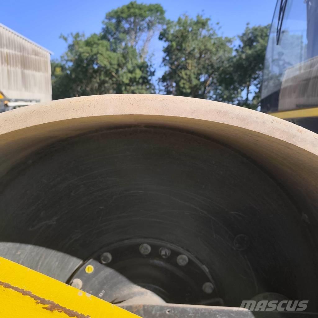 Bomag BW 219 D 5 Půdní kompaktory