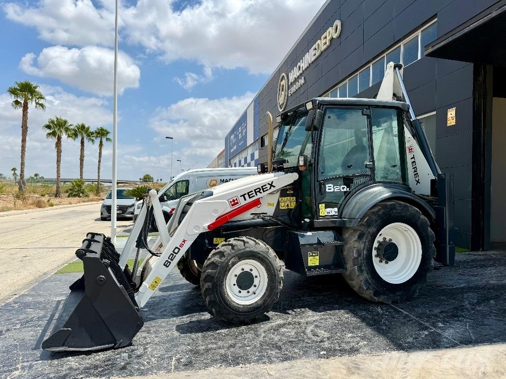 Terex 820 Rýpadlo-nakladače