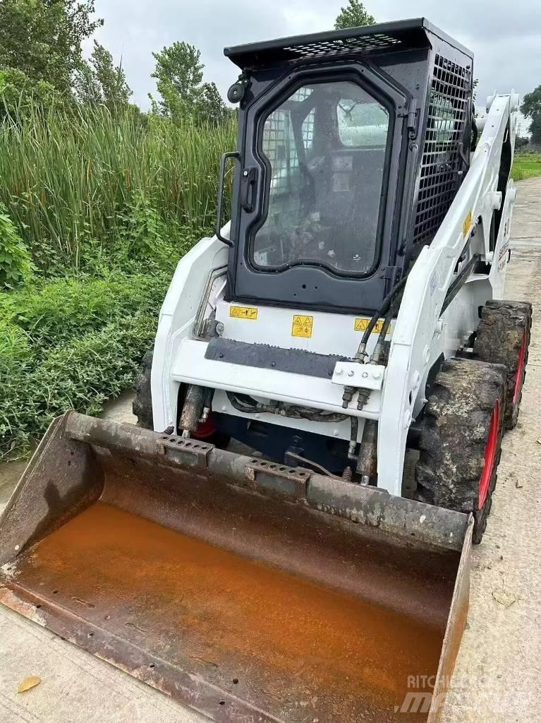 Bobcat S 18 Smykem řízené nakladače