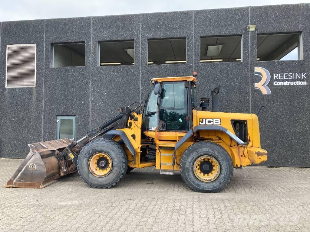 JCB 436 Kolové nakladače
