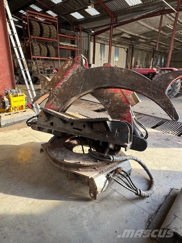 Noe NF210-6R Skiddery