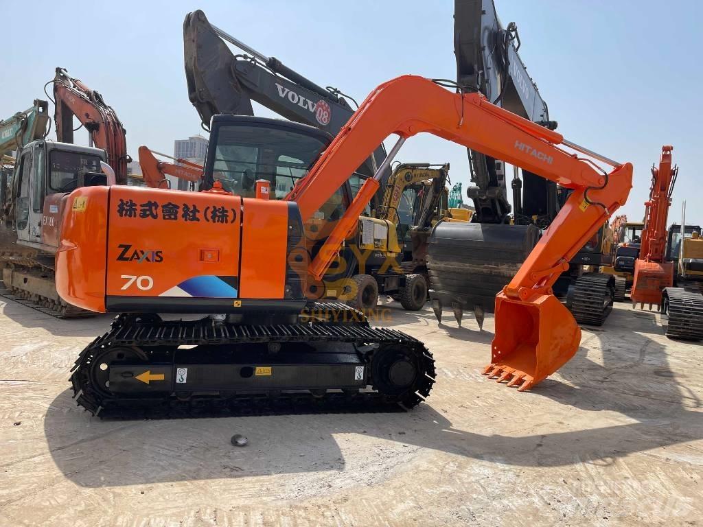 Hitachi ZX 70 Midi rýpadla 7t - 12t