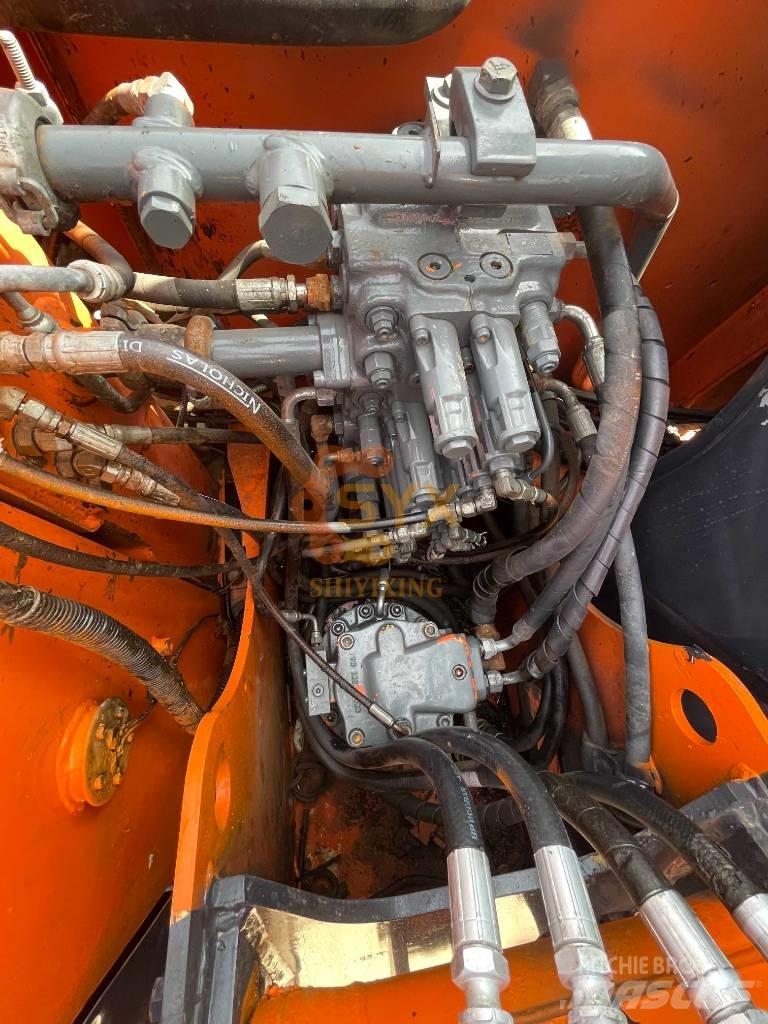 Hitachi ZX 70 Midi rýpadla 7t - 12t