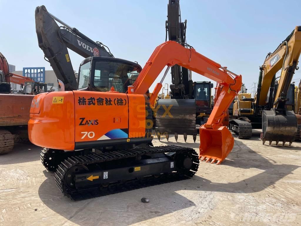 Hitachi ZX 70 Midi rýpadla 7t - 12t