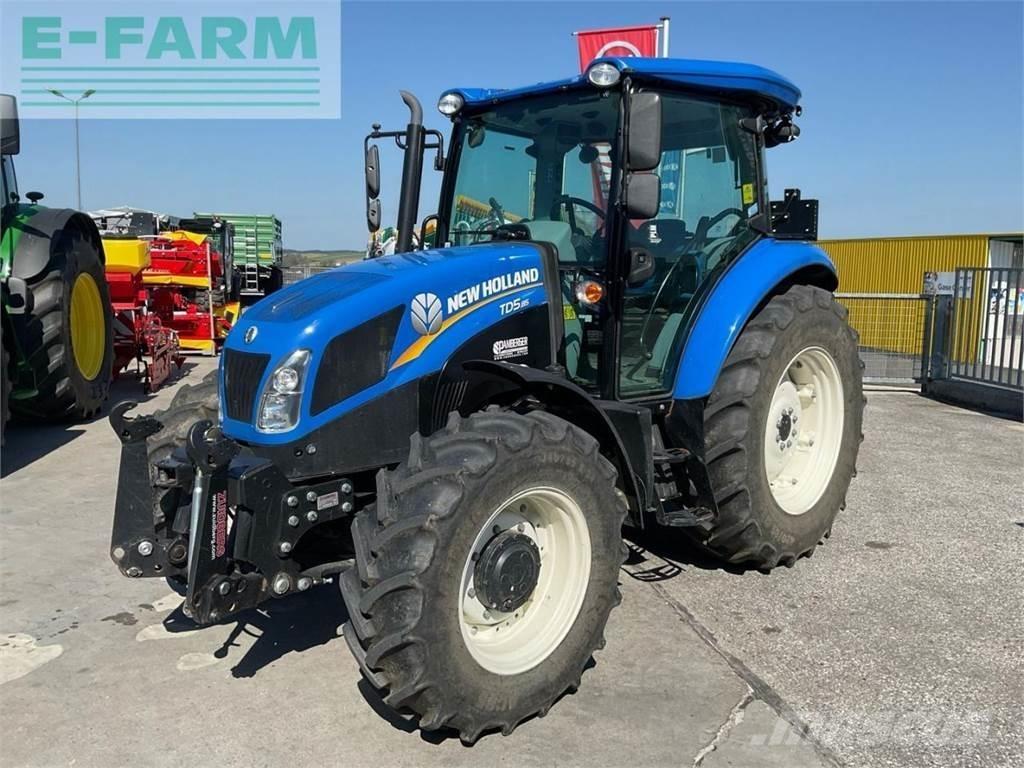 New Holland TD5.85 Traktory