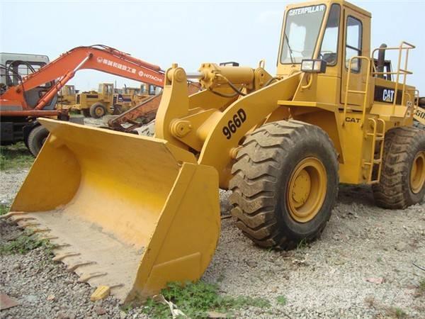 CAT 966 C 966 D Kolové nakladače