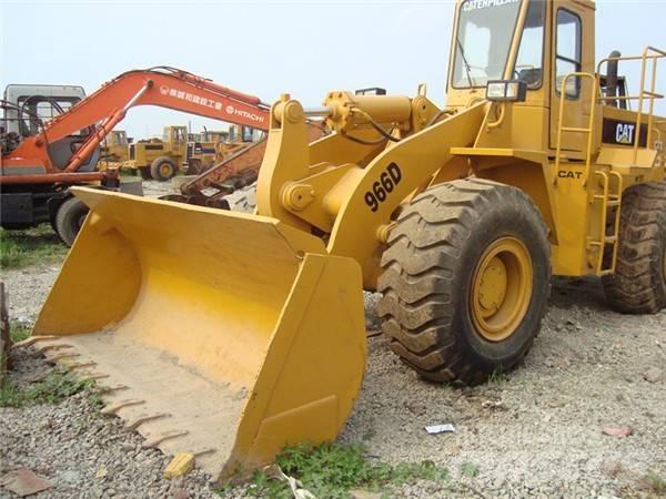 CAT 966 C 966 D Kolové nakladače