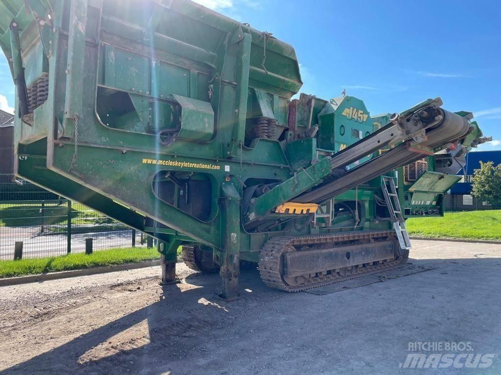 McCloskey J45 Mobilní drtiče