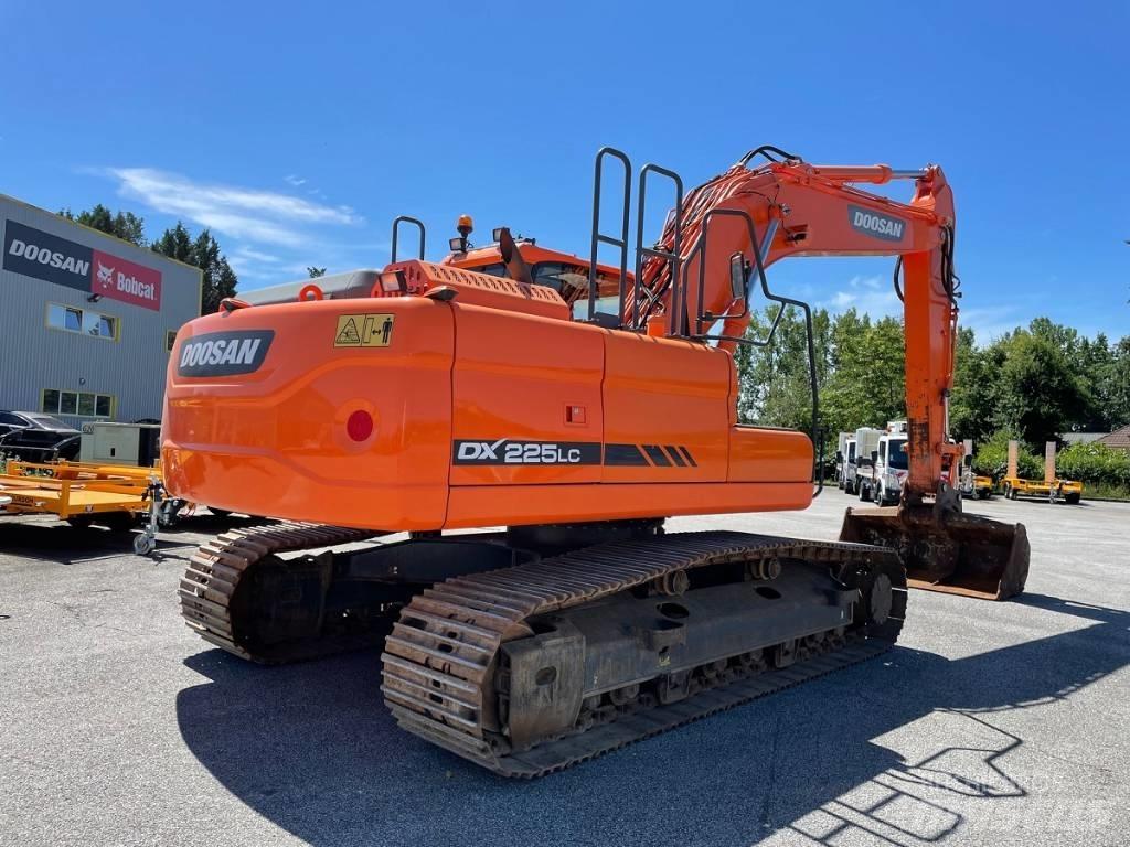 Doosan DX 225 LC-3 Pásová rýpadla