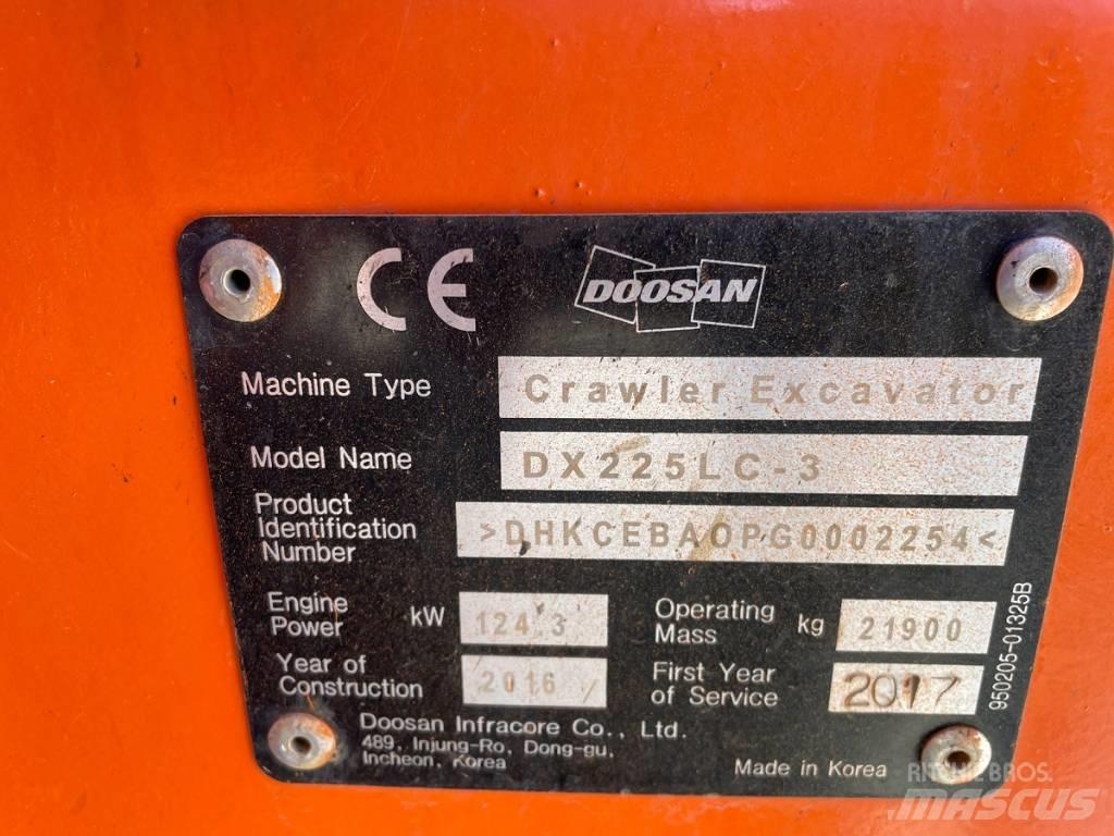 Doosan DX 225 LC-3 Pásová rýpadla