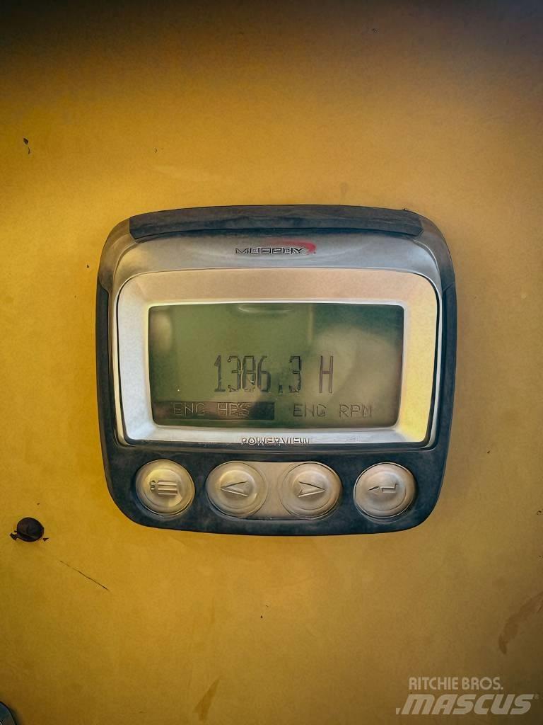 Lorain LRT 1600M Jeřáby pro těžký terén