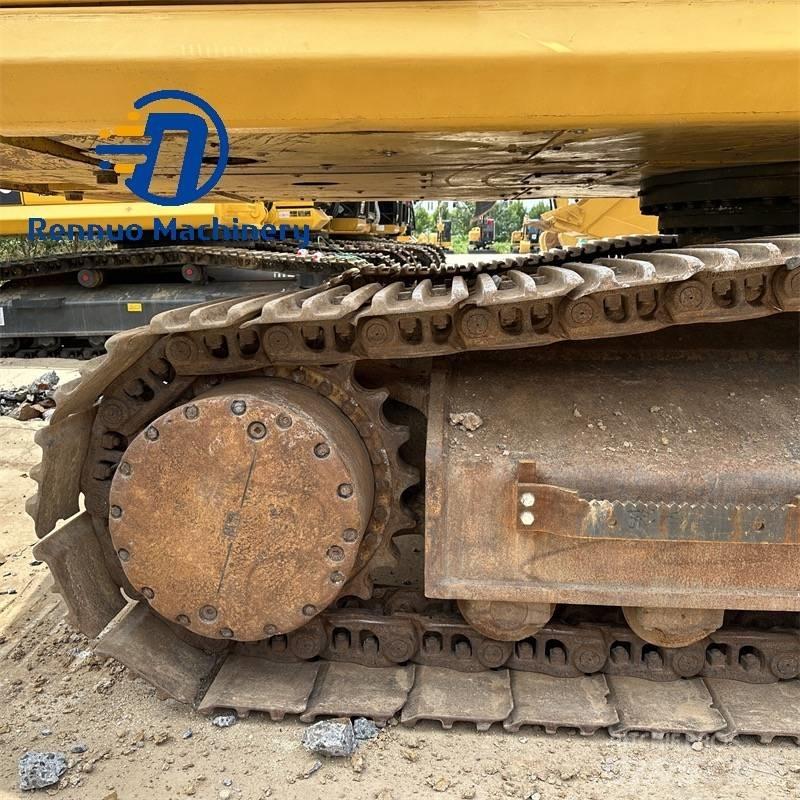Komatsu PC 400-7 Pásová rýpadla